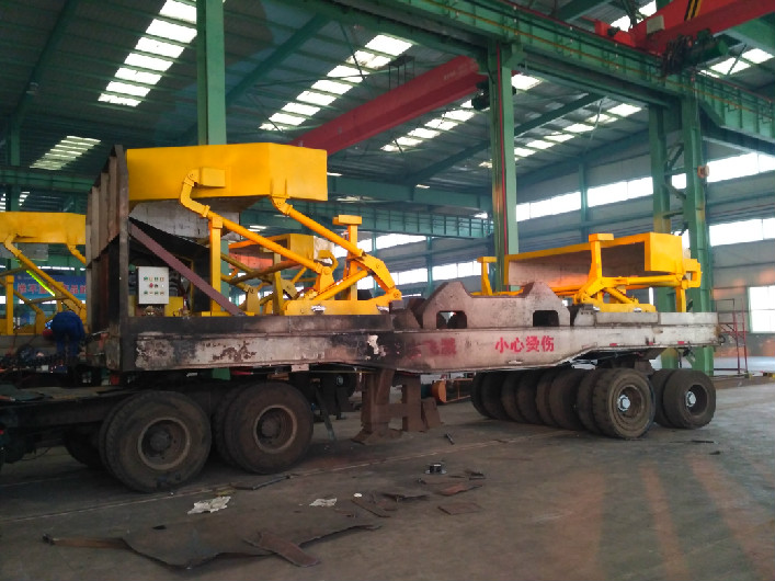 汽運(yùn)鐵水車(chē)全程加蓋案例